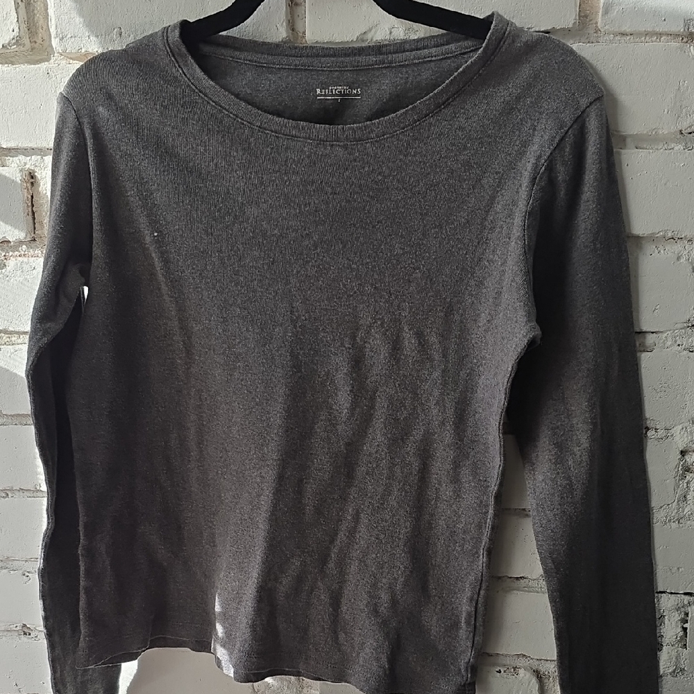 Women’s Long-Sleeve Crewneck Top — Charcoal Gray
